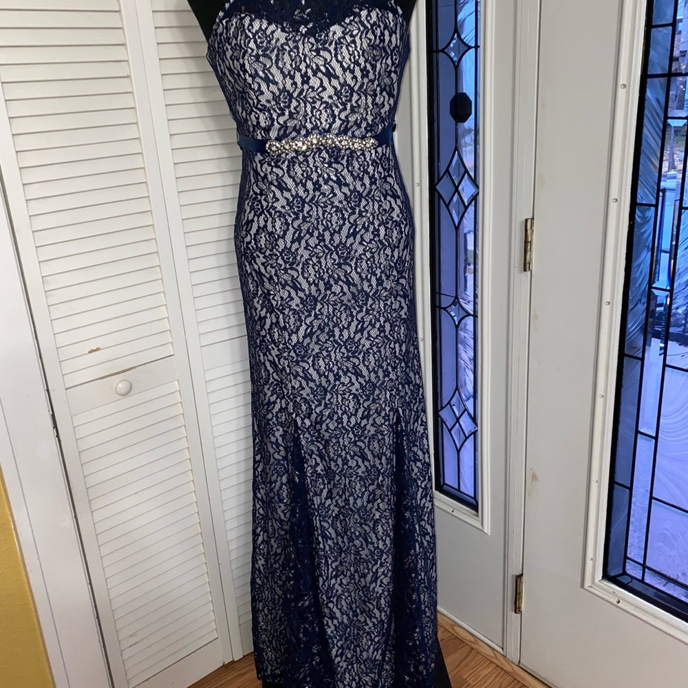 Dress - Picture 2 of 12